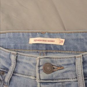Levi’s 721 High Rise skinny - size 29